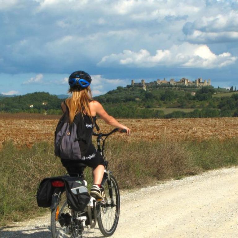 cycling tours bike path to monteriggioni
