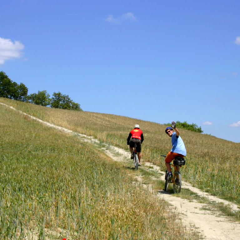 cycling to rome in the via francigena