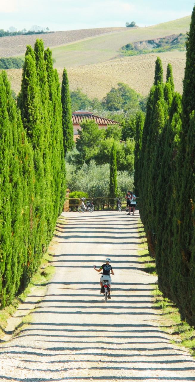 via francigena cycling from siena to rome