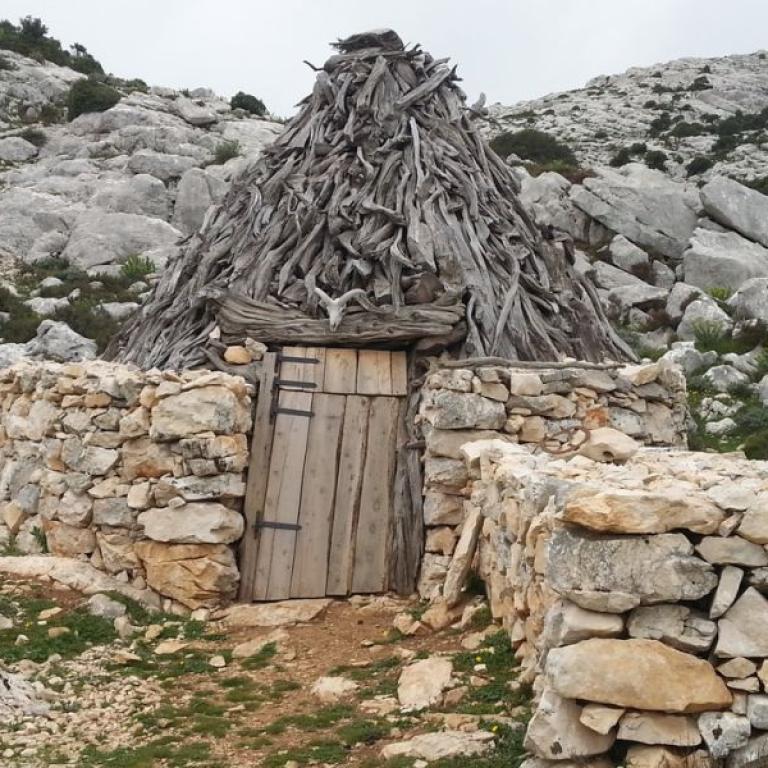 traditional hut in Sardinia