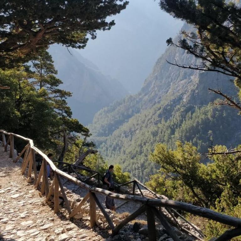 hiking path in Crete