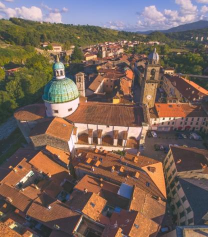 Viaggi brevi a piedi in Italia ed Europa