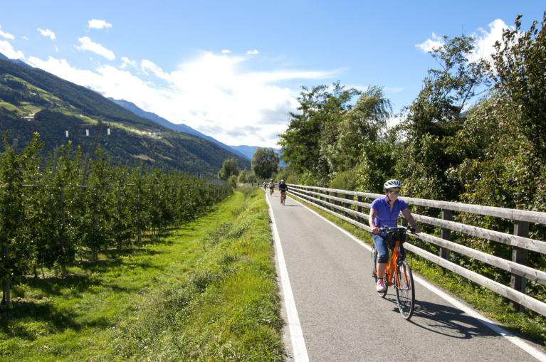 Dal Passo Resia al Lago di Garda