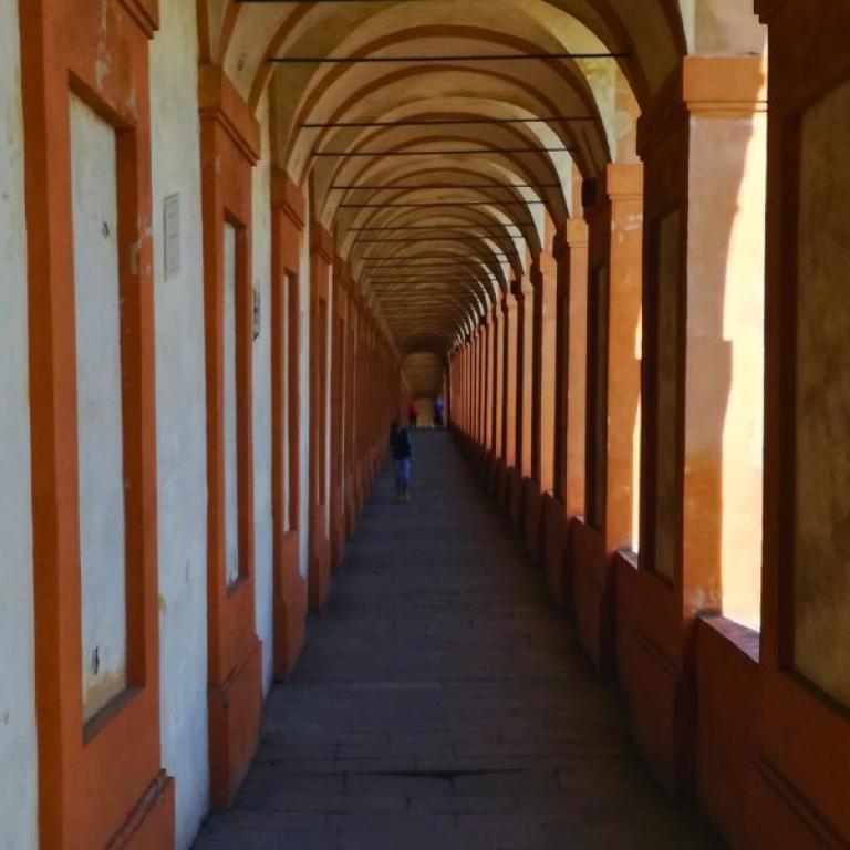 Il santuario di san luca all'inizio della via degli dei a bologna