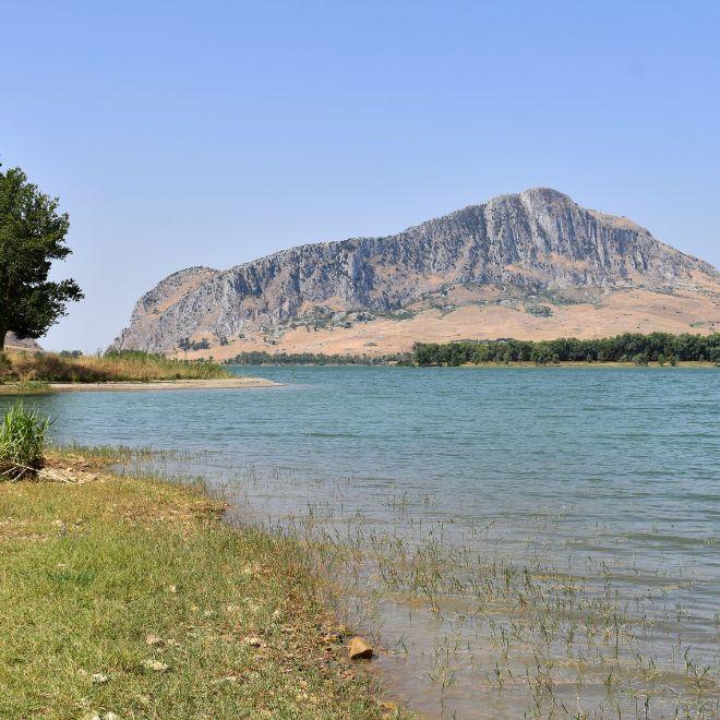 Magna Via lake piana degli albanesi sicily