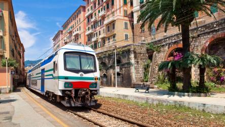 Travelling train