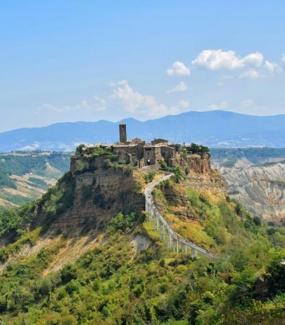 via romea germanica bagnoregio town