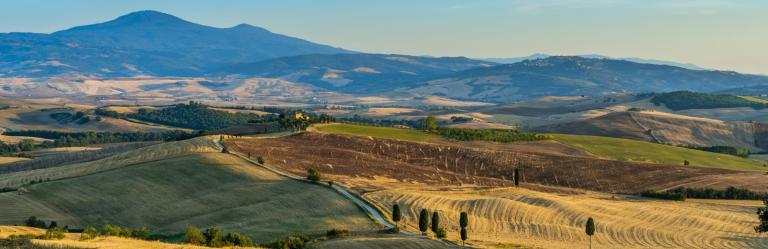 Toscana Umbria vista val d'orcia colline orizzonte