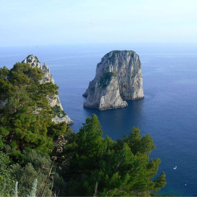 Costiera Amalfitana faraglione mare