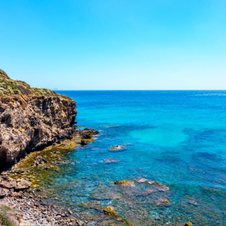 sardegna sant'antioco vista mare e torre