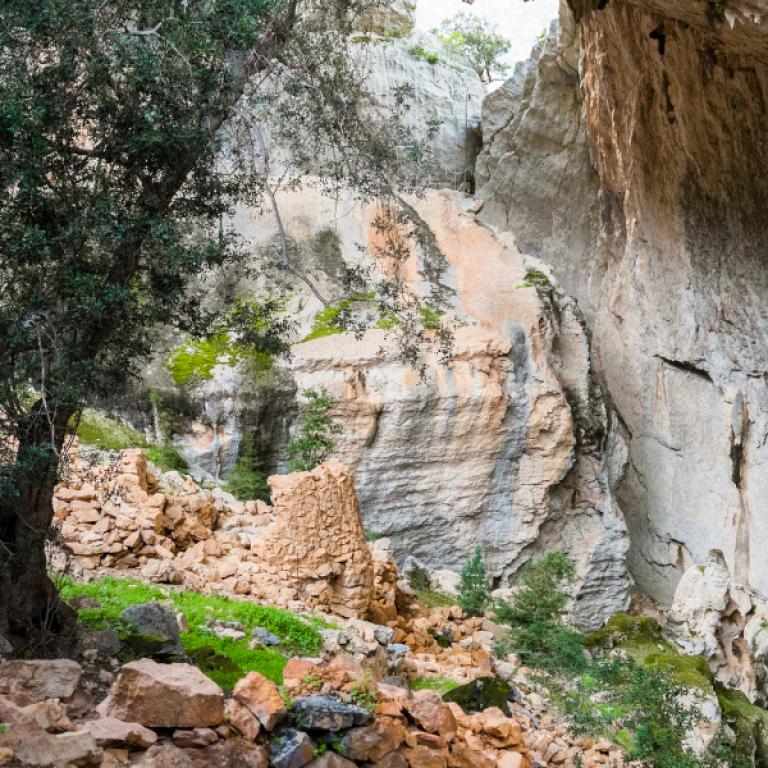 Sardegna gola roccia tiscali