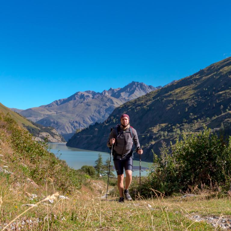 viaggi in solitaria montagne svizzera trekking