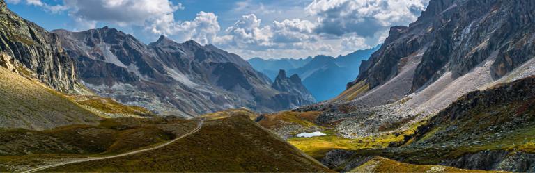 Mountain view of val maira crests 