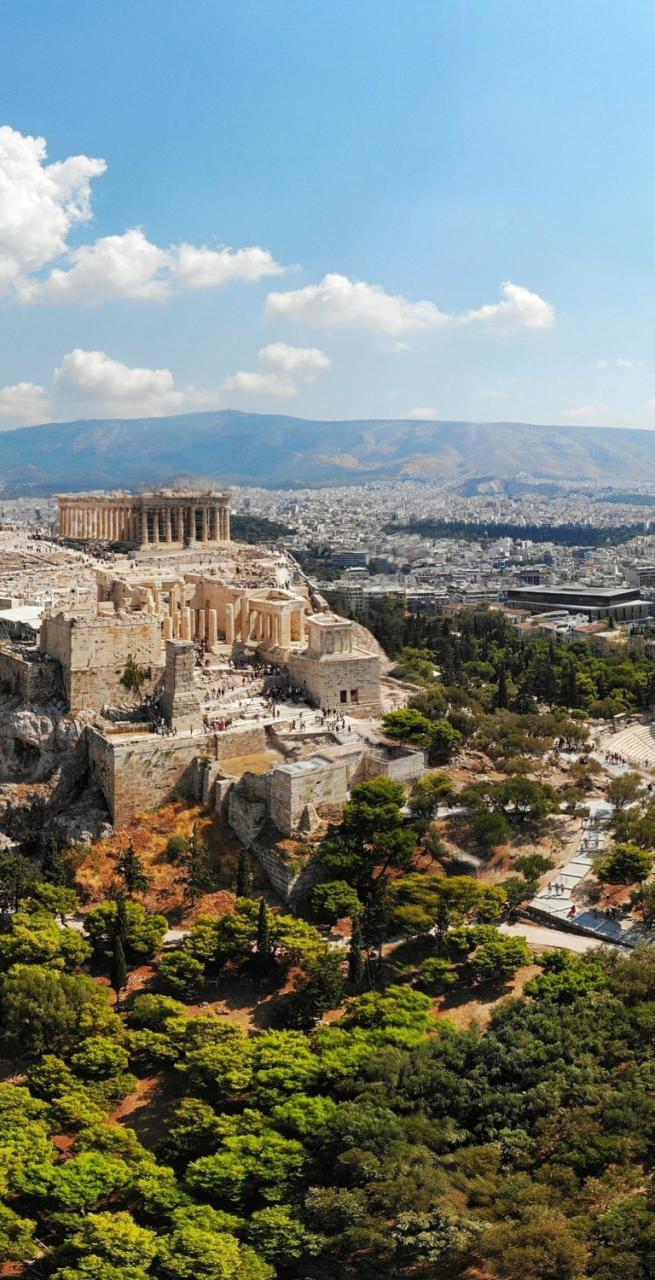 Vista panoramica dell’Acropoli e dello skyline della città durante un weekend ad Atene