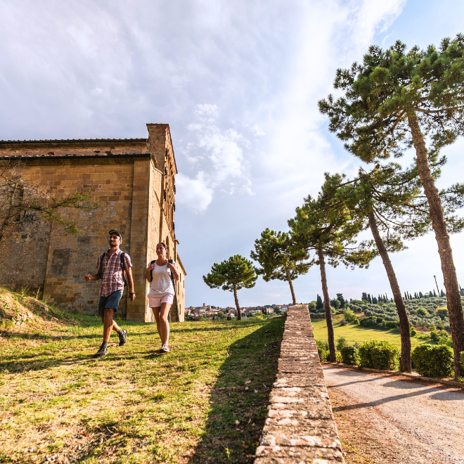 Vacanza a piedi in Italia o city break: quale offre l'esperienza migliore?