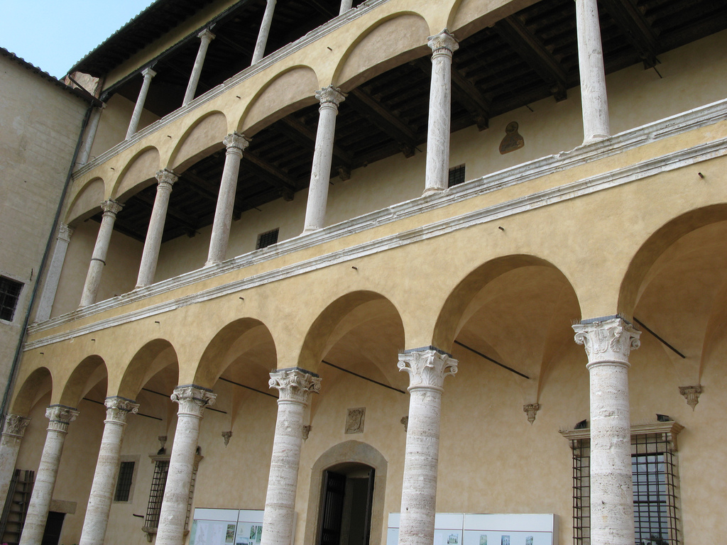 Palazzo Piccolomini