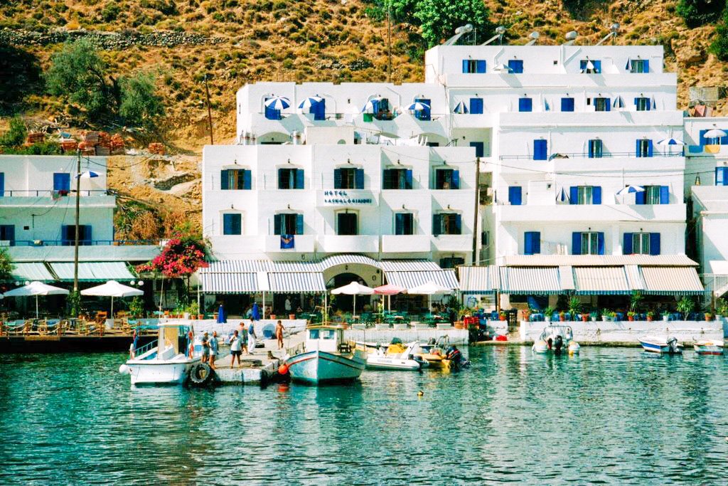 Madares Pension Loutro