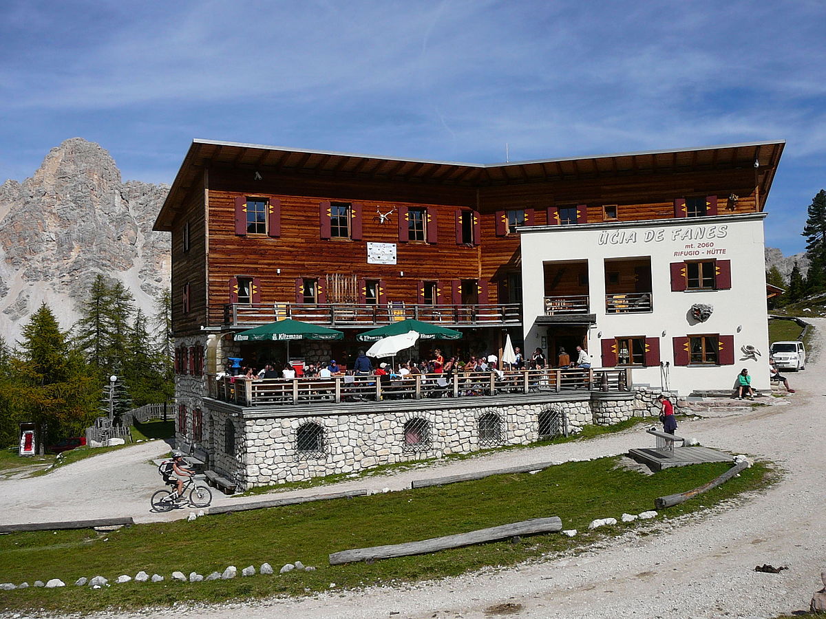 Fanes Hut San Vigilio di Marebbe